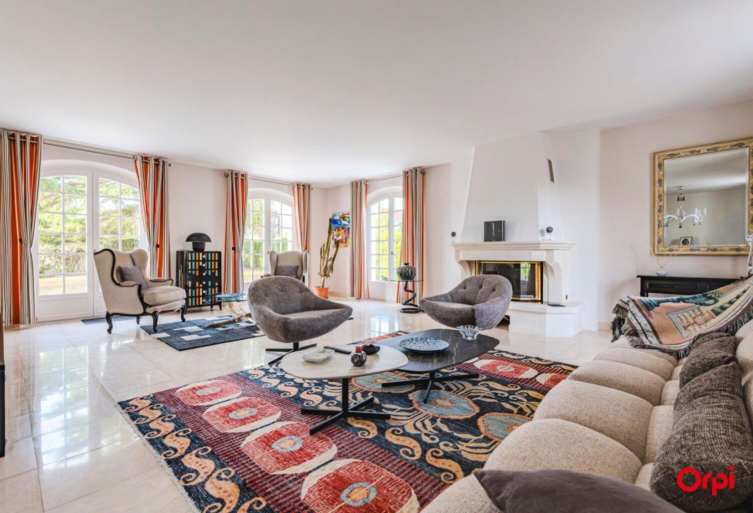Maison familiale d'exception de 240 m² 5 chambres & sous-sol complet à Champigny — photo 1