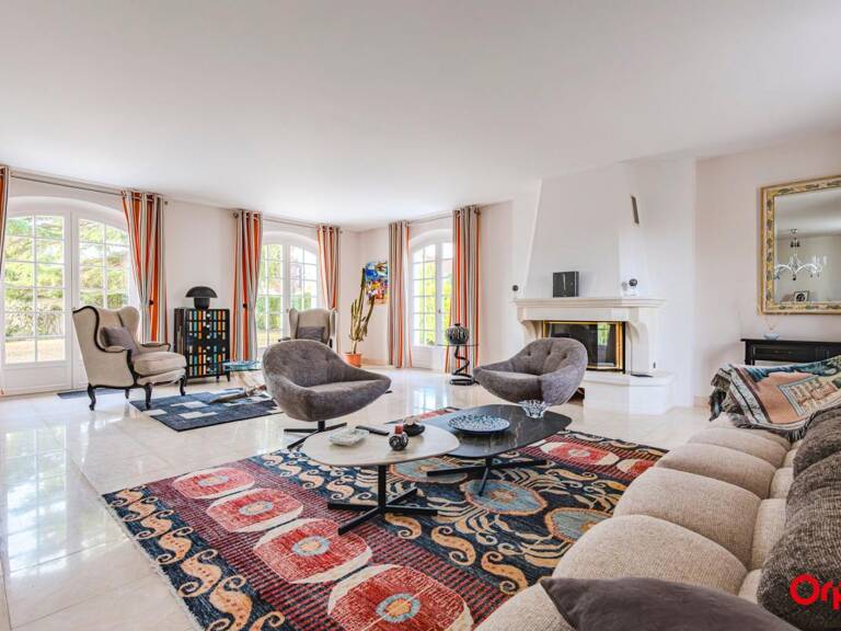 Maison familiale d'exception de 240 m² 5 chambres & sous-sol complet à Champigny — photo 1