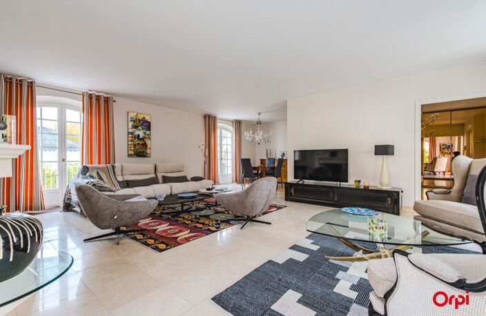 Maison familiale d'exception de 240 m² 5 chambres & sous-sol complet à Champigny — photo 2