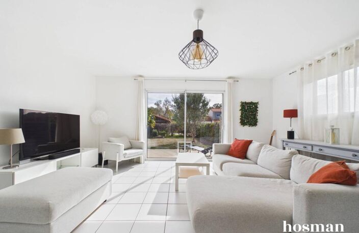 Maison de plain pied de 104 m2 avec 3 chambres, jardin et 2 places de stationnement - Pont Saint Martin — photo 4