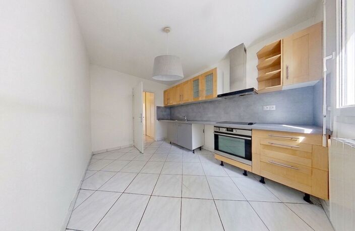 Lyon 9 Plateau St Rambert, Beau T4 96m², balcon 10m² — photo 2