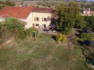 Tartaras : maison avec 2 500 m² de terrain plat et vue dégagée — photo 3