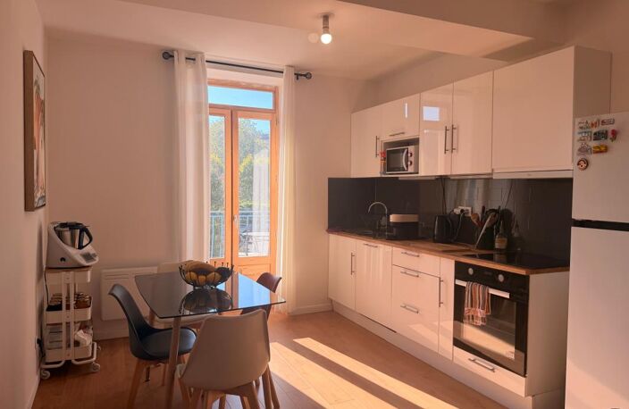 Appartement À Louer — photo 2