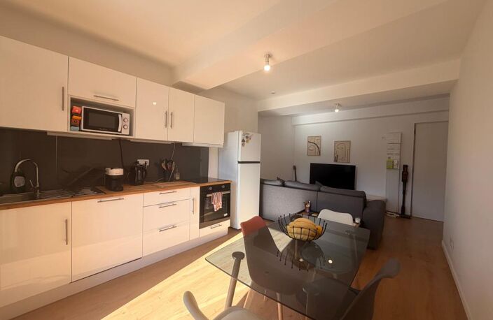 Appartement À Louer — photo 3