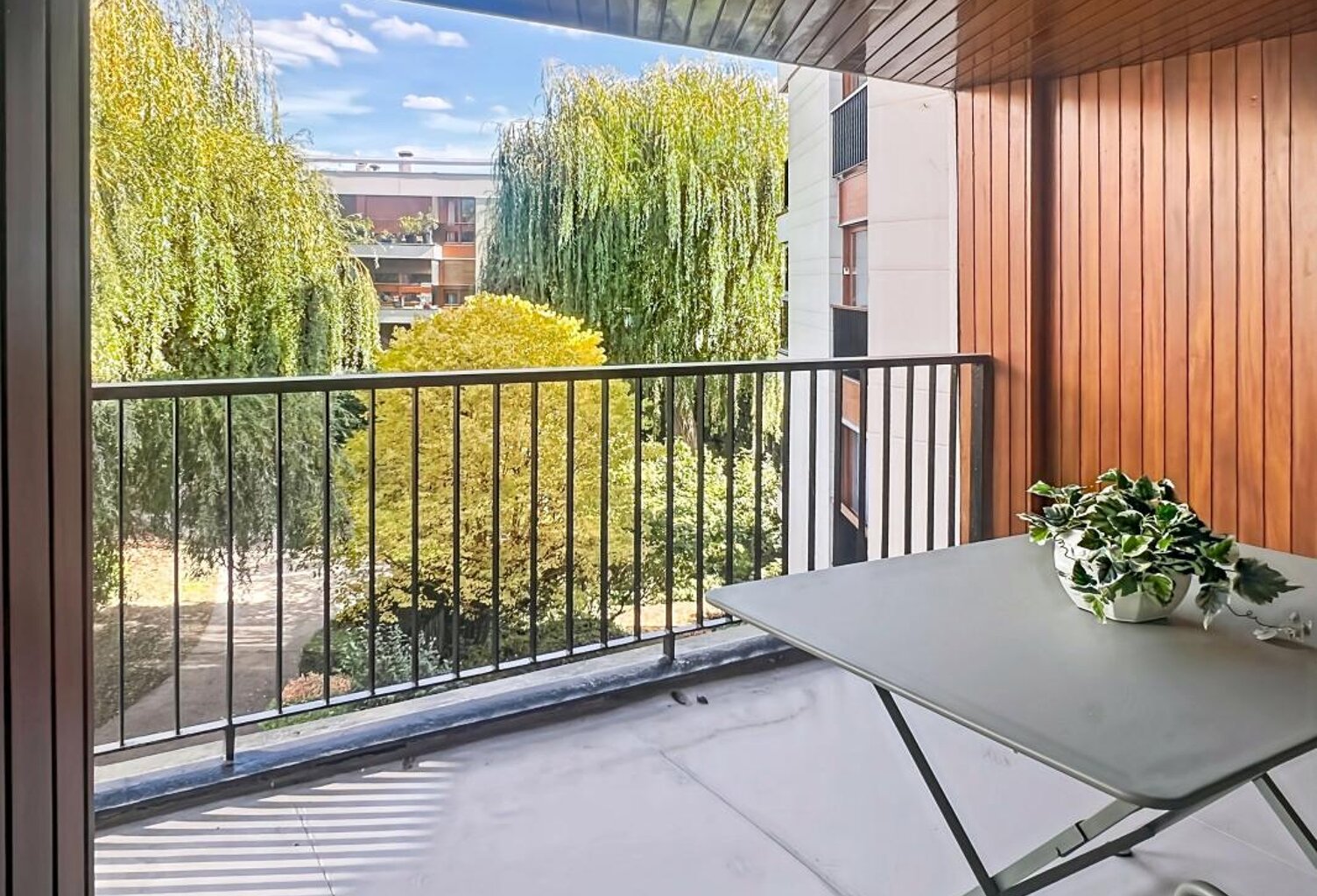 Appartement À Vendre — photo 1
