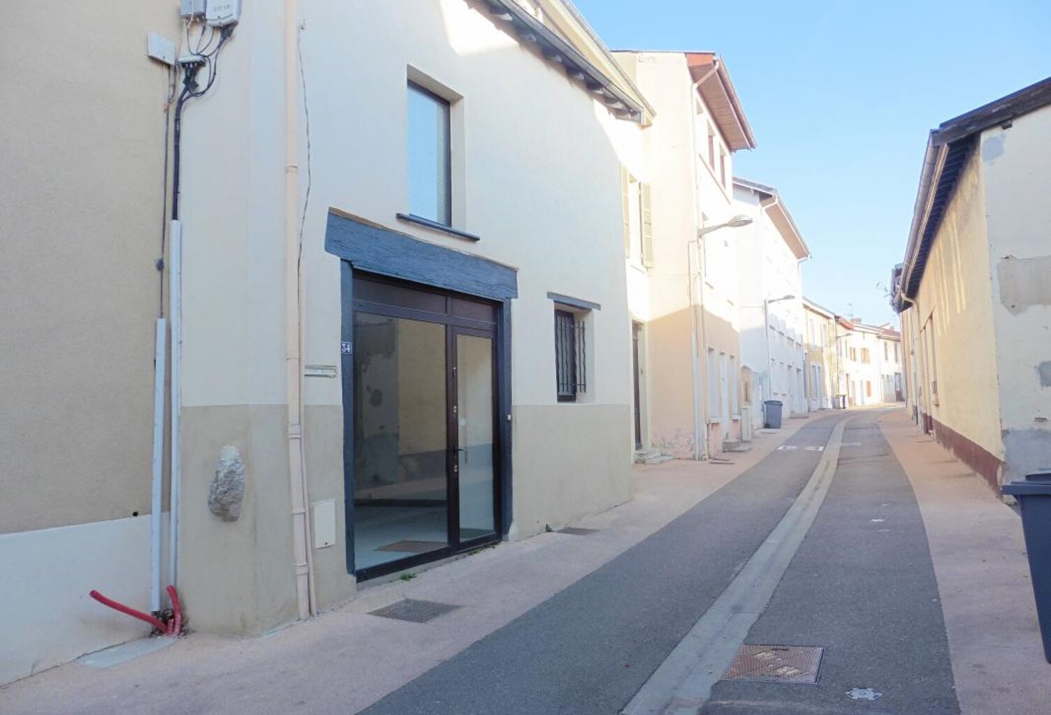 LOCAL COMMERCIAL ou PROFESSIONNEL — photo 1