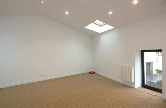 LOCAL COMMERCIAL ou PROFESSIONNEL — photo 2