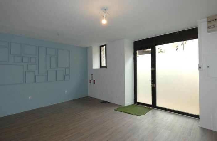 LOCAL COMMERCIAL ou PROFESSIONNEL — photo 4