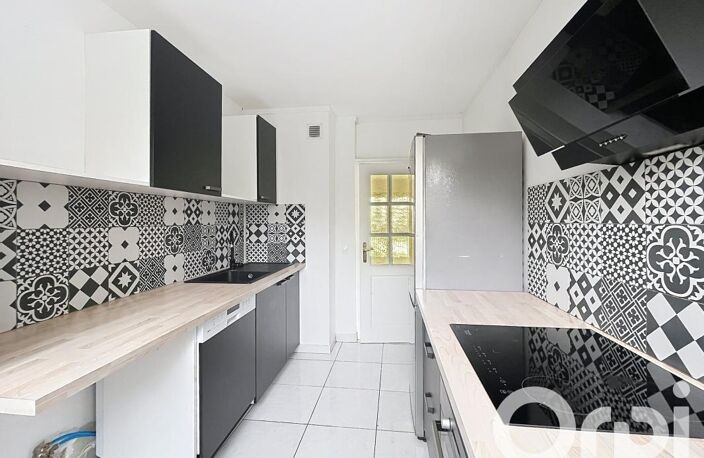 A louer au 104 Rue du 04 Août 1789 à Villeurbanne — photo 4