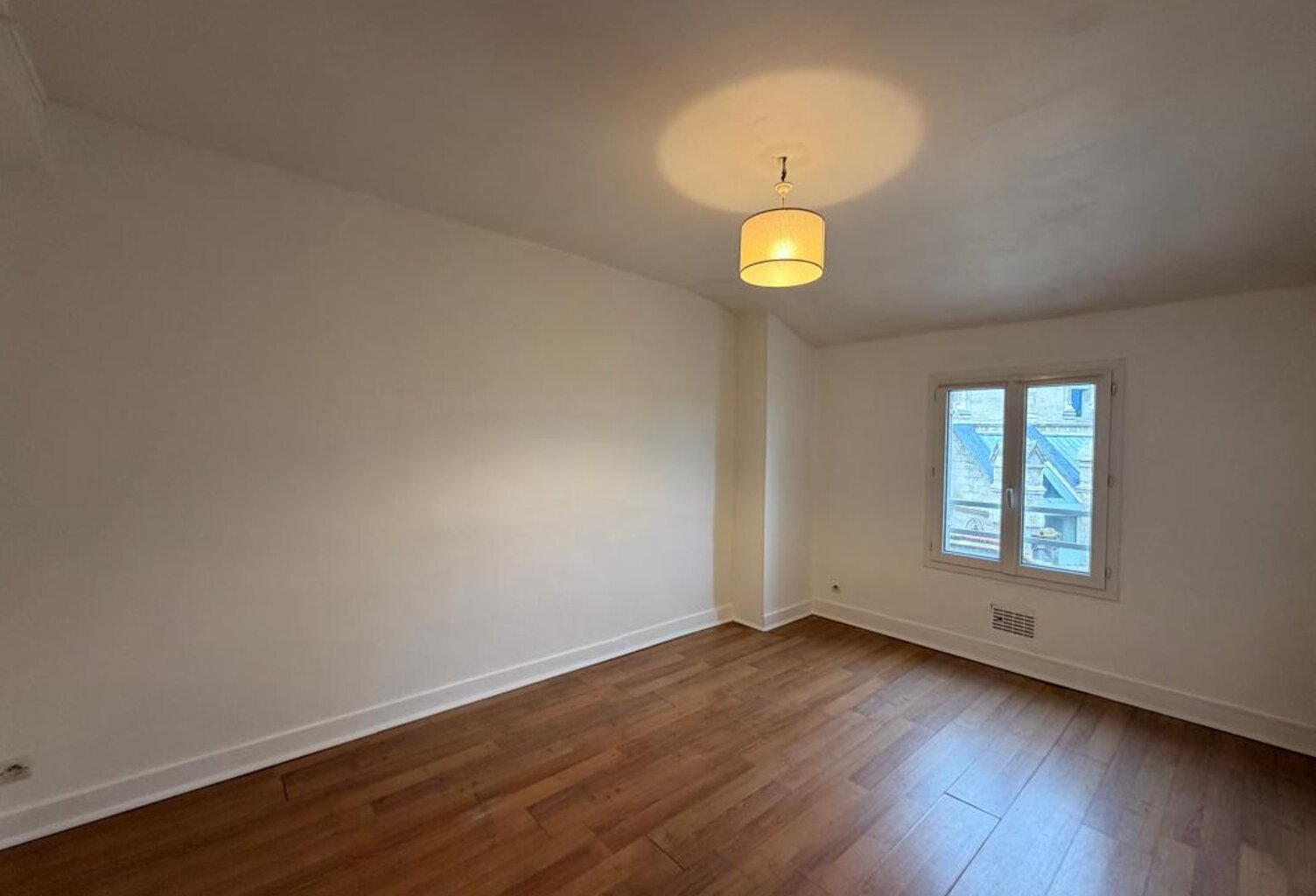 Appartement À Vendre — photo 1