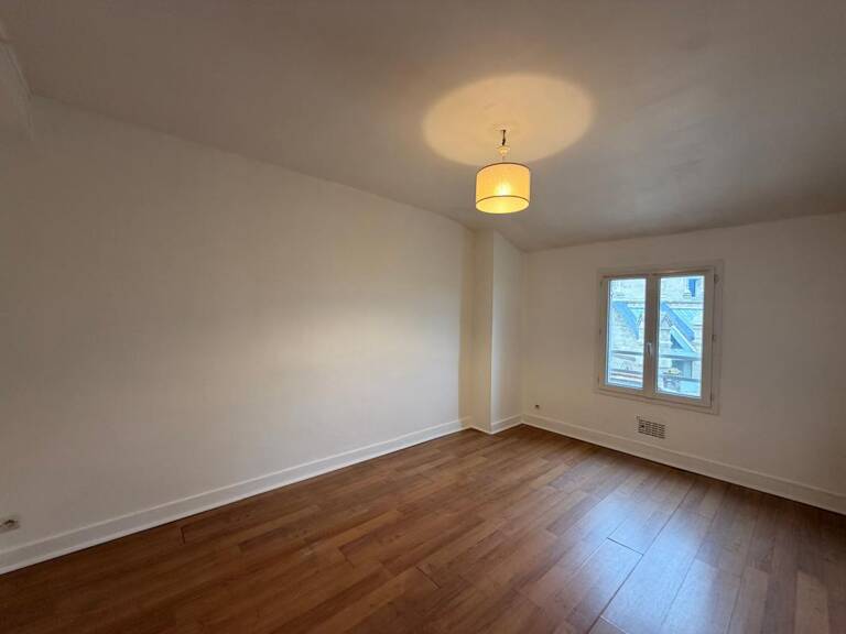 Appartement À Vendre — photo 1
