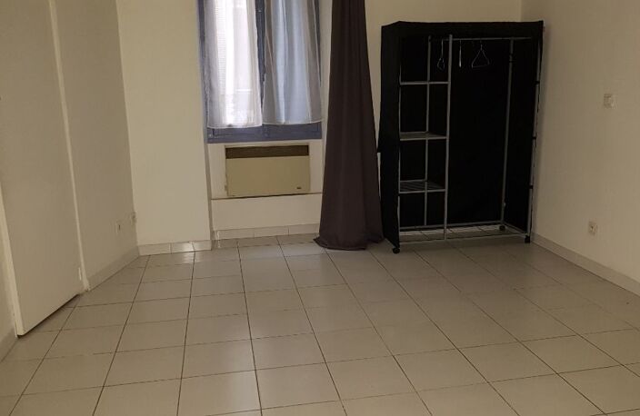 Appartement Nîmes 2 pièce(s) 47m2 - Rue des Flottes — photo 4