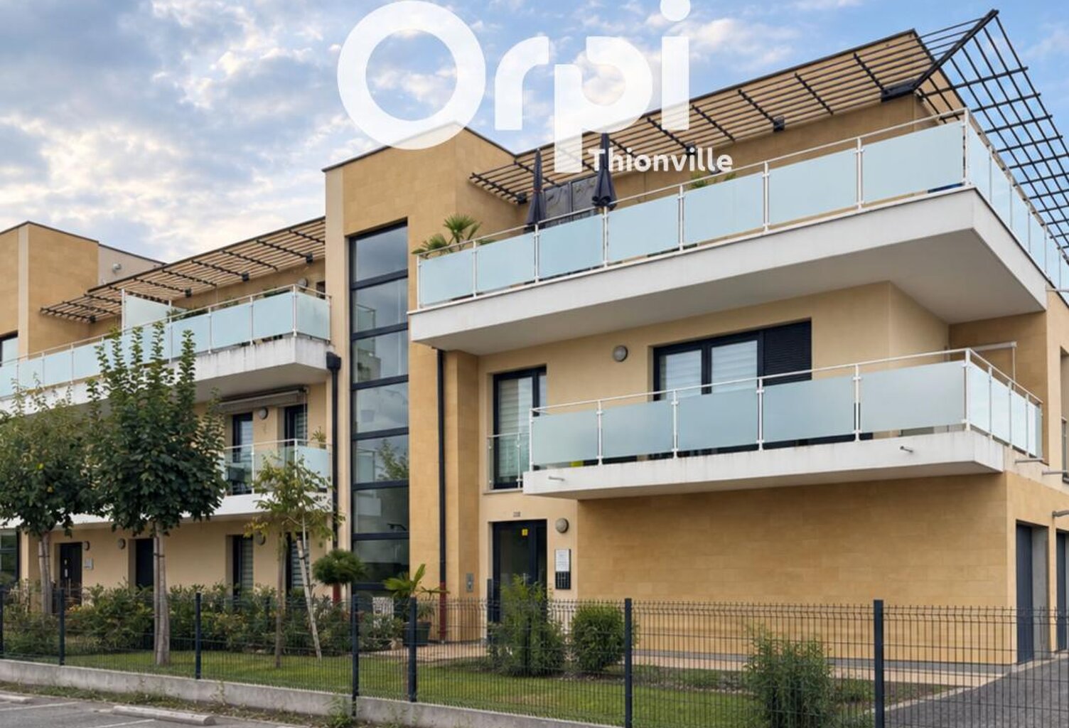 Appartement F3 terasse Garage — photo 1