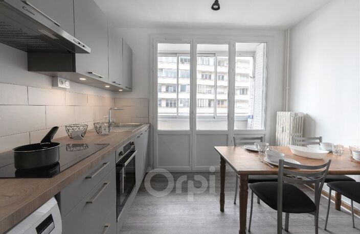 CHAMBÉRY - Chambre en colocation de 12.40 m2 avec parties communes — photo 2