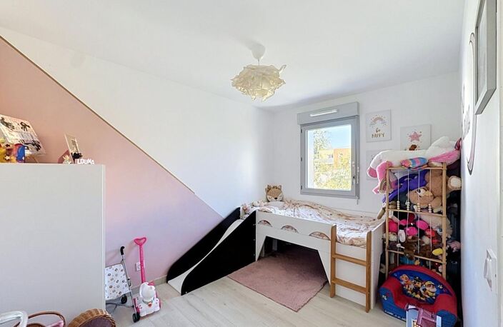 RIOM Maison 3 chambres Terrain Carport — photo 4