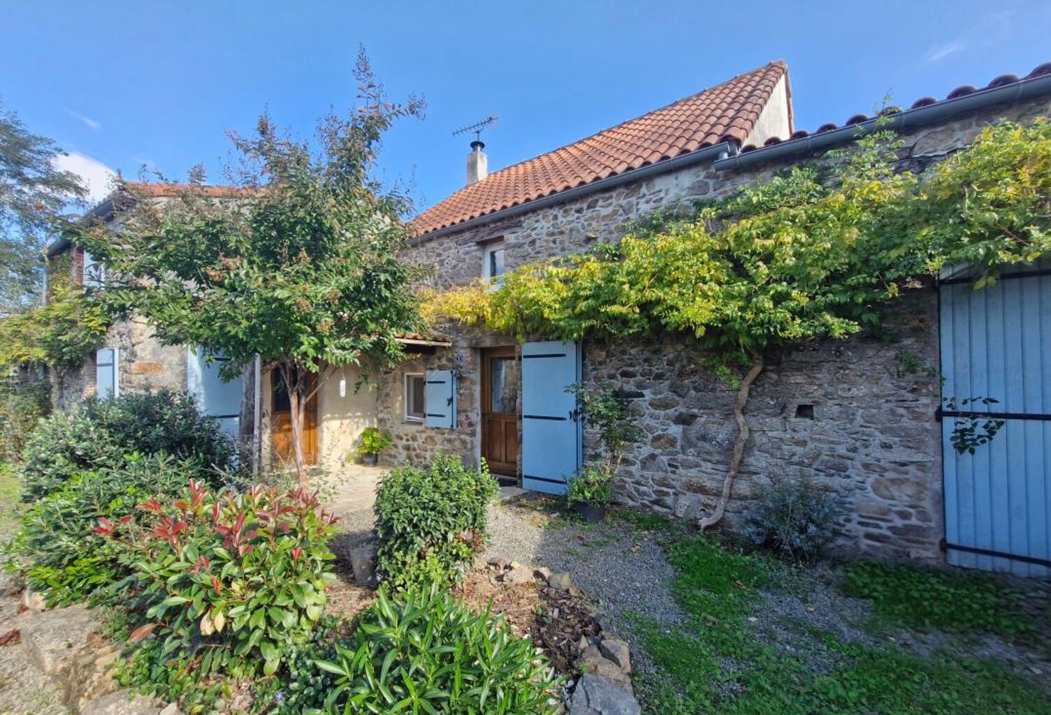 Charme de la pierre et calme de la campagne — photo 1