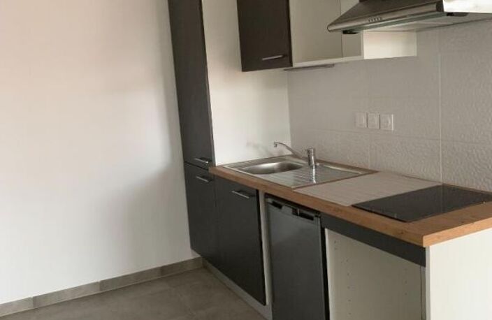 TOULOUSE, T2 de 46 m² avec cave et parking — photo 2