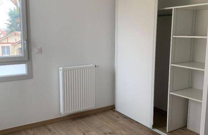 TOULOUSE, T2 de 46 m² avec cave et parking — photo 5