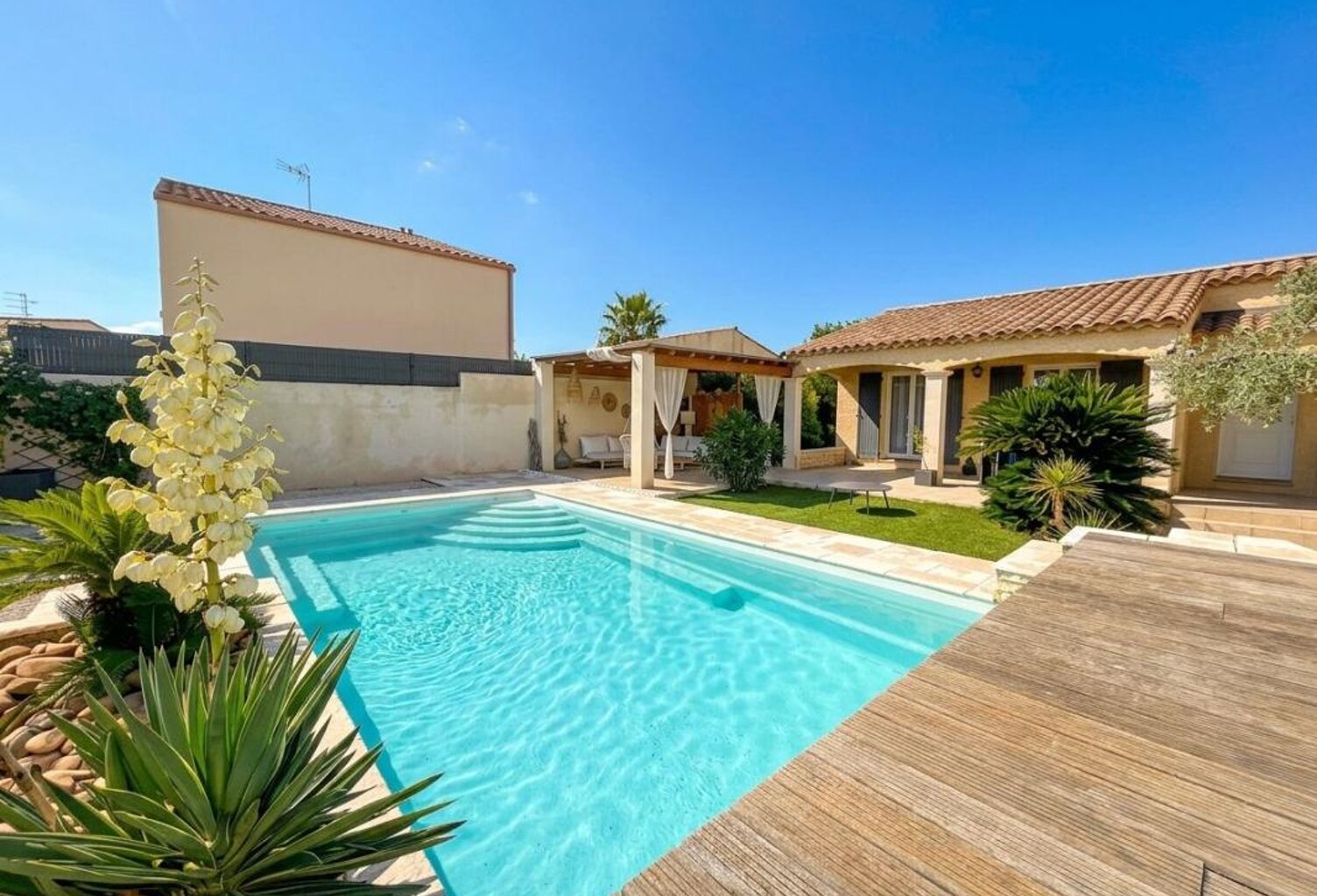 Maison À Vendre — photo 1