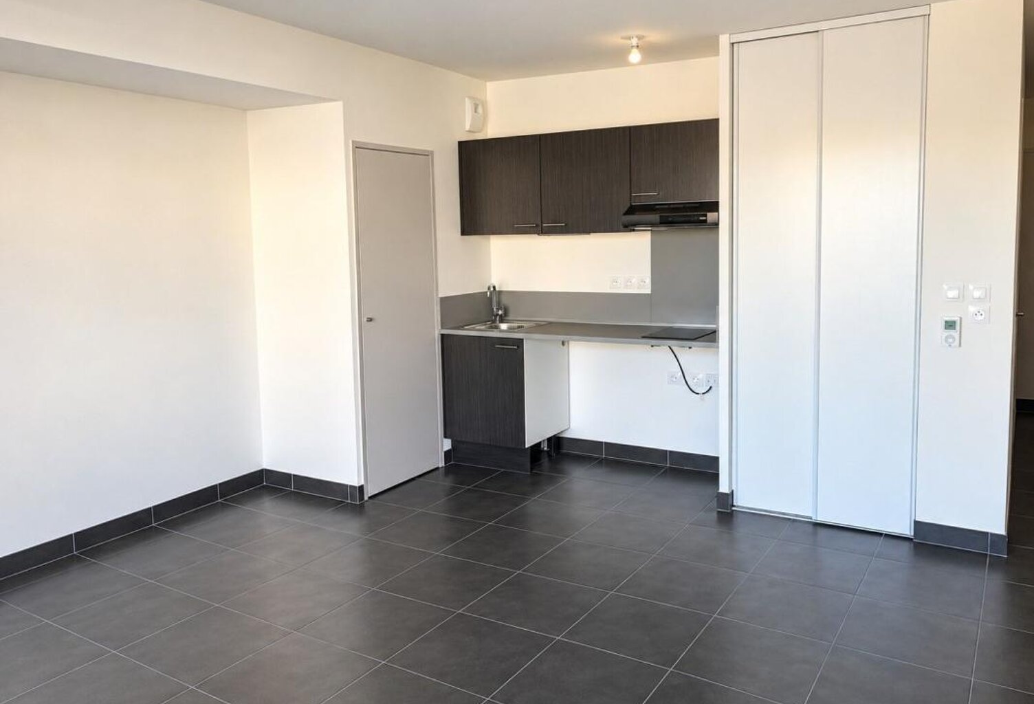 Appartement À Vendre — photo 1