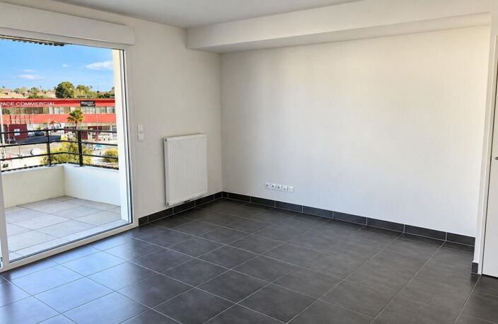 Appartement À Vendre — photo 2