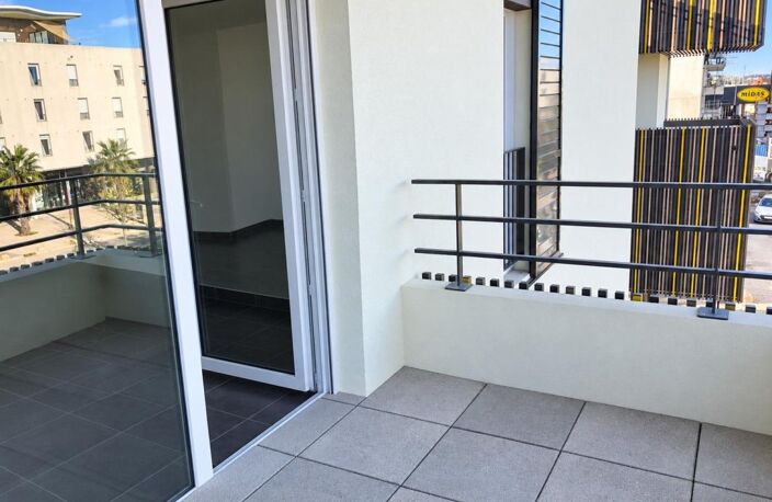 Appartement À Vendre — photo 3
