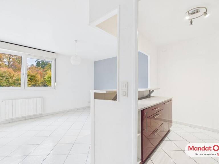 Appartement À Vendre REIMS CENTRE VILLE — photo 1