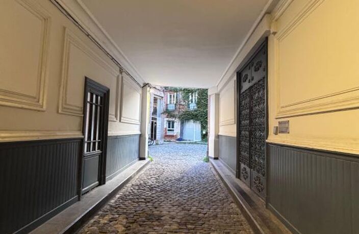 Toulouse Place Dupuy Studette meublée au deuxième étage d'une copropriété 1900 — photo 4