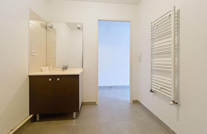TOULOUSE-T2 de 41,5 m² avec balcon et parking- idéal premier achat ou  investisseur — photo 4
