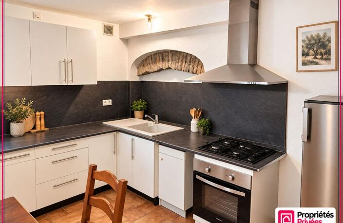 Maison de 204 m², deux logements rénovés, grange et terrain — photo 4