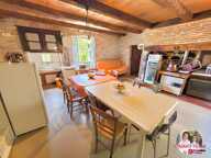 Maison en pierre à rénover avec jardin — photo 4