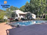 Villa 138 m², terrain plat 2 500 m², piscine et garage - Nans-les-Pins — photo 2