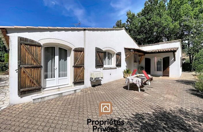 Villa 138 m², terrain plat 2 500 m², piscine et garage - Nans-les-Pins — photo 4