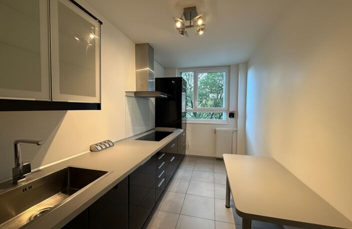 Appartement familial de 96 m², 3 chambres, balcon, parking et tennis — photo 2
