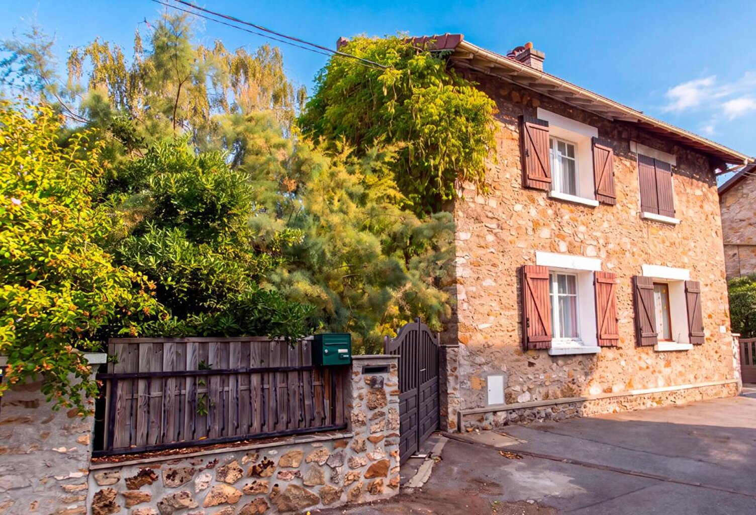 Maison Bretigny Sur Orge 4 pièce(s) 65.10 m2 -  au sol 81.68 m² — photo 1