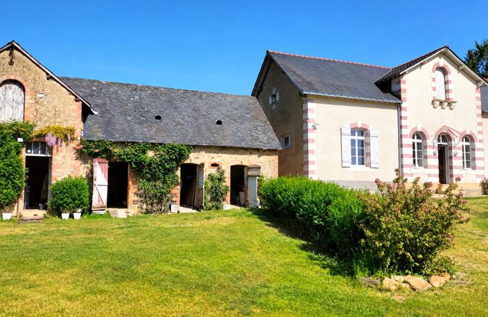 Maison  Marigné 115 m2  avec dépendances — photo 2
