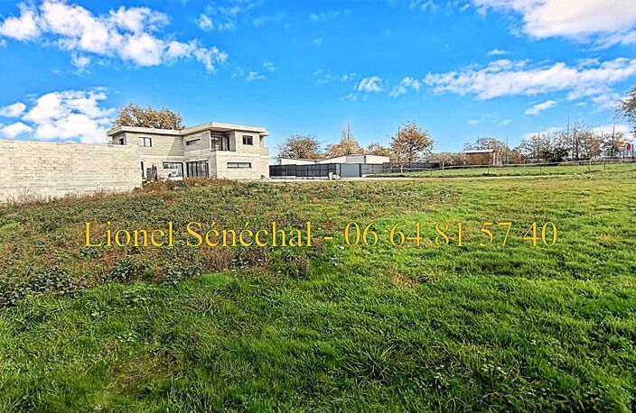 Terrain à bâtir viabilisé de 858 m2 à Joué l' Abbé hors lotissement — photo 3