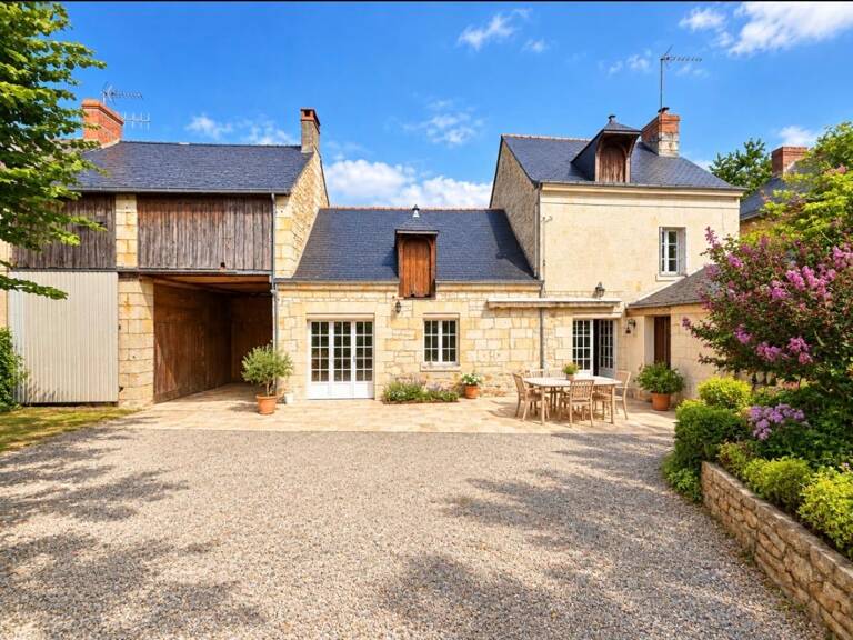 Maison Gennes Val De Loire 5 pièce(s) 105 m2 + Maison supplémentaire à restaurer — photo 1