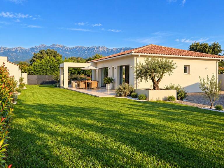 GHISONACCIA- Magnifique villa avec piscine sur terrain de 1300 m2 — photo 1