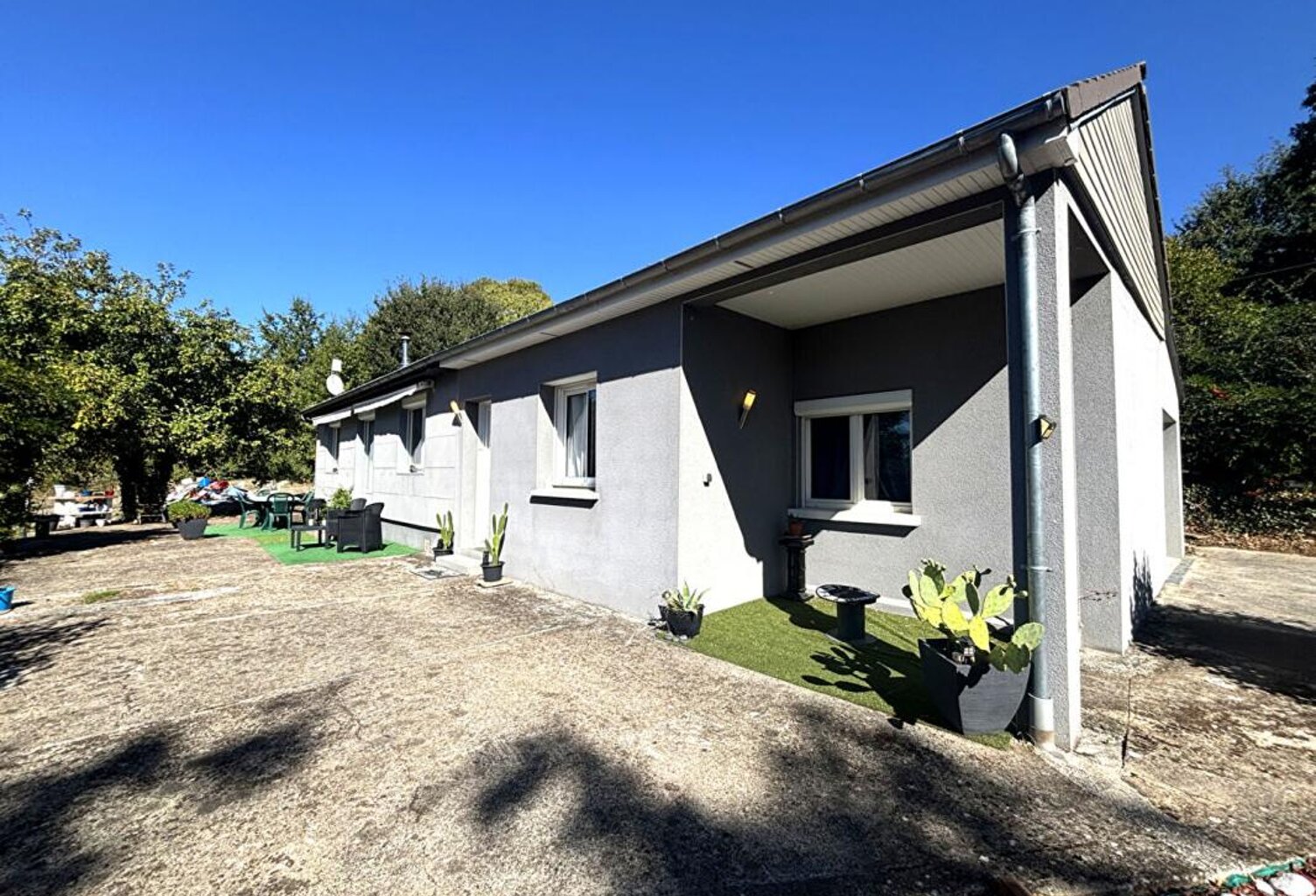 Maison de plain-pied de 90 m²  3 chambres  terrain de 4 715 m² avec verger — photo 1