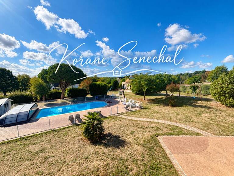 EN EXCLUSIVITÉ  Grande maison de 325 m² avec piscine, double garage et terrain de 4 784 m² — photo 1
