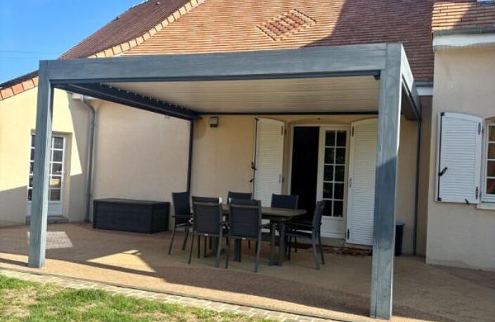 EN EXCLUSIVITÉ  Grande maison de 325 m² avec piscine, double garage et terrain de 4 784 m² — photo 5