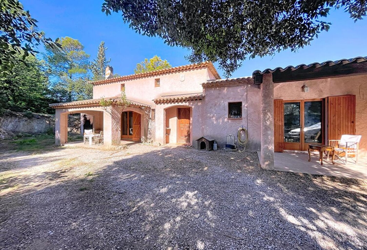 Maison Le Thoronet 5 pièce(s) 154 m2 + 4 chambres + Garage — photo 1