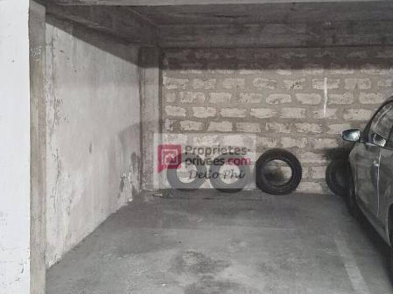 Un emplacement de parking une place — photo 1