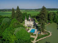 Château XVIII sur 4 Ha 50  de parc clos — photo 4