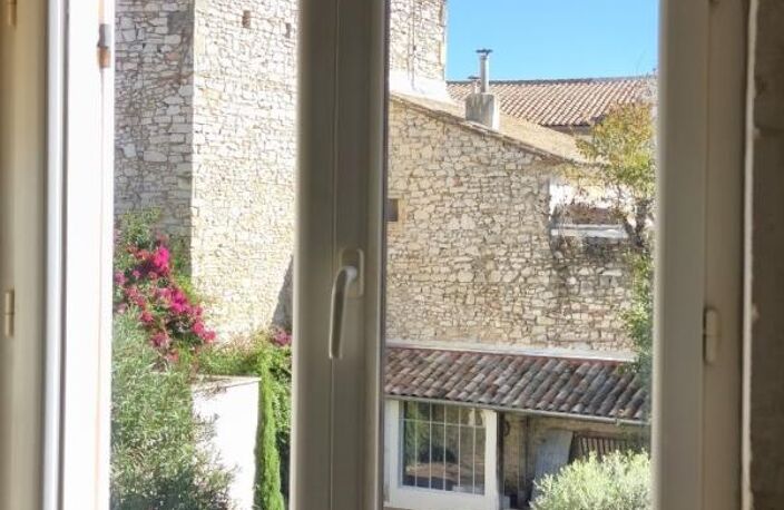 T2 Nîmes Jean Jaurès — photo 4
