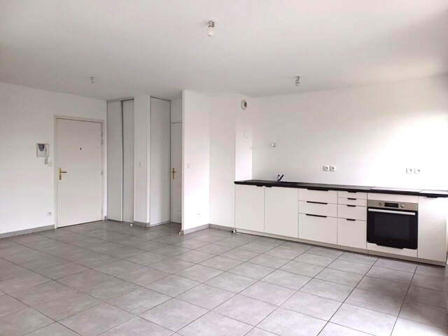 Grand T2 de  49 m2 en excellent état — photo du bien