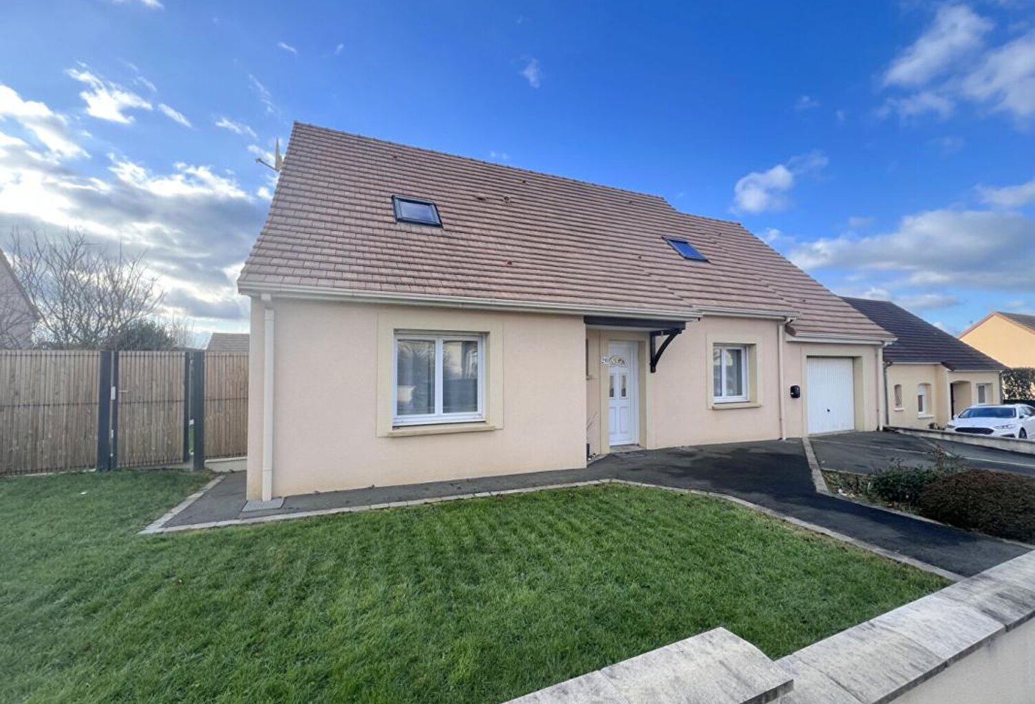 Maison - Chaufour Notre Dame - 7 pièces - 132 m² — photo 1