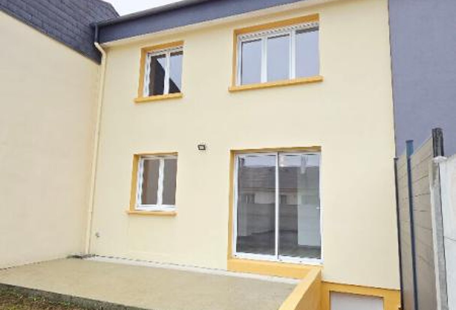 BOURGES MAISON 80.8M² 5 PIECES 4 CHAMBRES JARDIN SOUS-SOL — photo 1