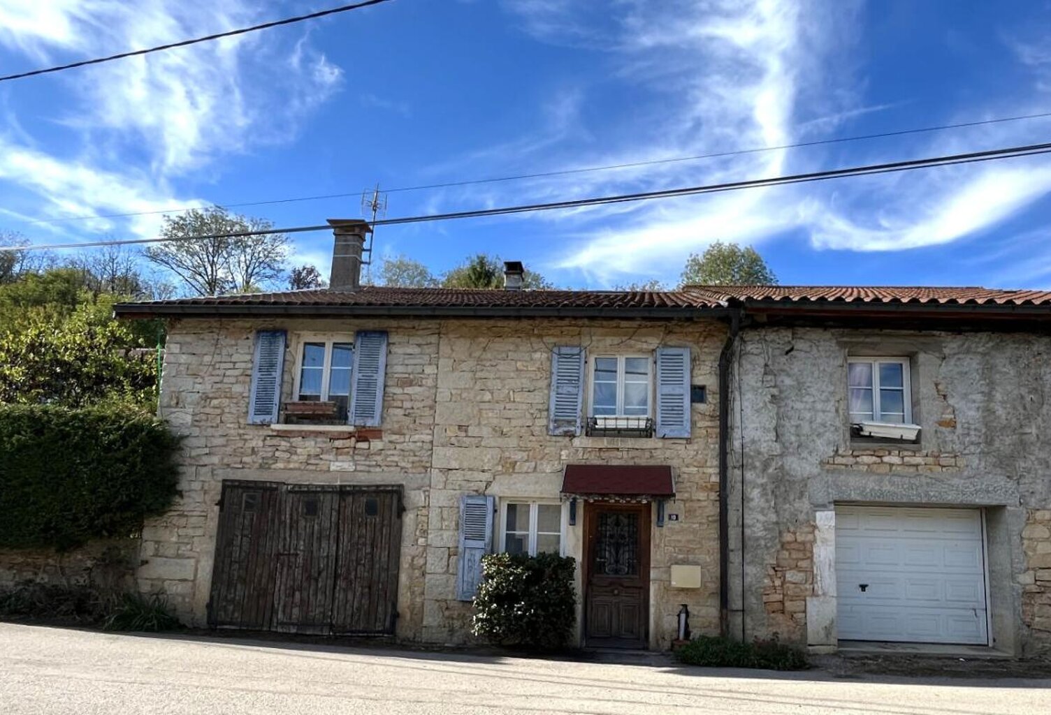 Maison de caractère  -  Grands volumes, dépendance — photo 1